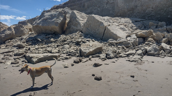 otro enorme derrumbe del acantilado se registro en las grutas otro enorme derrumbe del acantilado se registro en las grutas