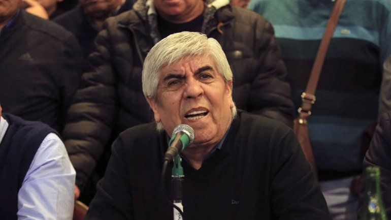 El líder de Camioneros confirmó que se sumará al próximo paro de la CGT.