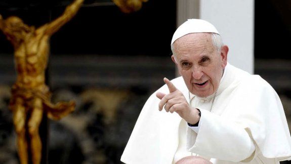 Francisco comparó el aborto con el Holocausto