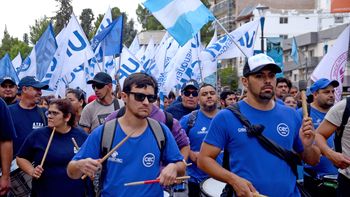 Una de las marchas de la CGT Neuquén contra el gobierno nacional. Una de las marchas de la CGT Neuquén contra el gobierno nacional.