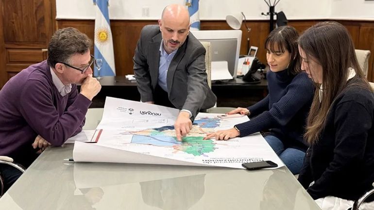 Sesiona en Neuquén el Comité de Integración de los Lagos: los pasos a Chile en agenda