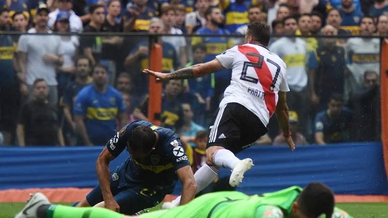 La jugada recordó al gol de Pratto a Boca.