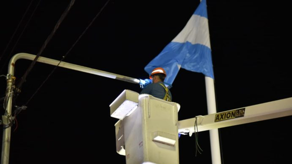 En cuatro meses la ciudad estará toda iluminada con lámparas led