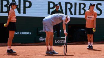 Polémica en Roland Garros por la atención médica a Sinner en la derrota contra Juan Cerúndolo. Polémica en Roland Garros por la atención médica a Sinner en la derrota contra Juan Cerúndolo.