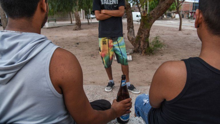 En Plottier prohíben el consumo de alcohol en la vía pública