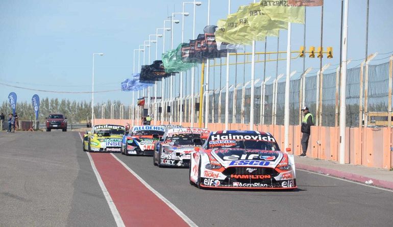 Centenario ya vibra con los autos en la pista. Fotos: Claudio Espinoza