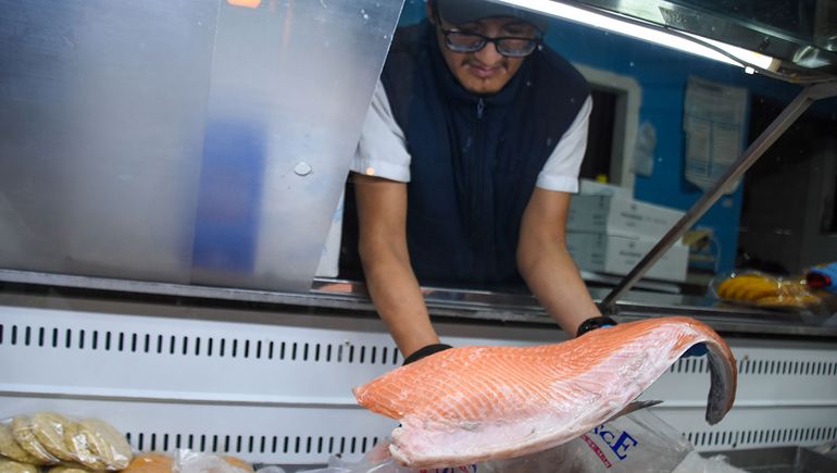 El salmón fue uno de los productos de la canasta de Pascua con mayor variación en Neuquén. El salmón fue uno de los productos de la canasta de Pascua con mayor variación en Neuquén.