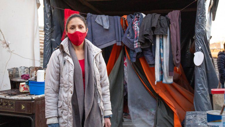 Hacen una rifa para ayudar a una mamá que lo perdió todo