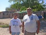 Armando Bucarey y Adela Alegría en la esquina de Río Negro y Pumamarca / Foto