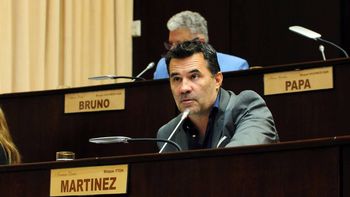 video: la polemica gastada de un diputado por el superclasico en la legislatura neuquina video: la polemica gastada de un diputado por el superclasico en la legislatura neuquina