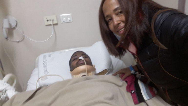 Peluche recibió el alta y envió un mensaje al básquet local