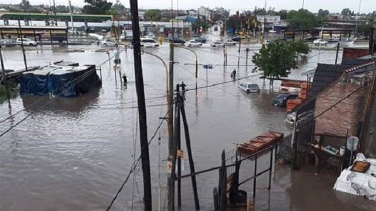 Inundaciones: bebé de ocho meses murió ahogado al caer de su cama
