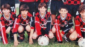 el video de lionel messi jugando a los 8 anos que se hizo viral las ultimas horas el video de lionel messi jugando a los 8 anos que se hizo viral las ultimas horas