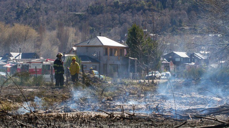 Susto entre los vecinos por un incendio de pastizales