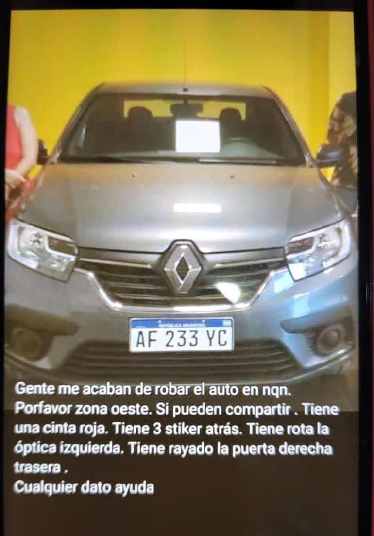 Los vecinos publicaron el auto que robaron en las redes sociales para poder encontrarlo antes de que lo desarmen o lo saquen de la provincia. Los vecinos publicaron el auto que robaron en las redes sociales para poder encontrarlo antes de que lo desarmen o lo saquen de la provincia.