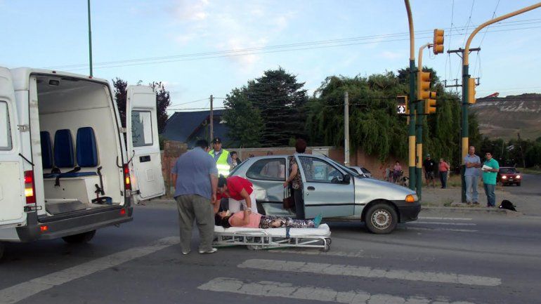 Un hombre chocó a otro auto e hirió a dos mujeres: tenía 1,8 mililitros de alcohol en sangre