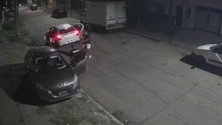 Policías a los tiros contra ladrones: crece la inseguridad en Buenos Aires