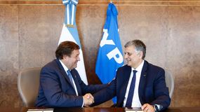 YPF avanza con Argentina LNG y consolida a Río Negro como salida al mar de Vaca Muerta. | LM Neuquen YPF avanza con Argentina LNG y consolida a Río Negro como salida al mar de Vaca Muerta.