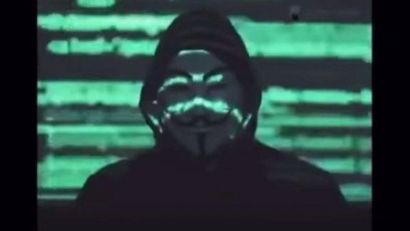 Reapareció Anonymous con denuncias contra Donald Trump
