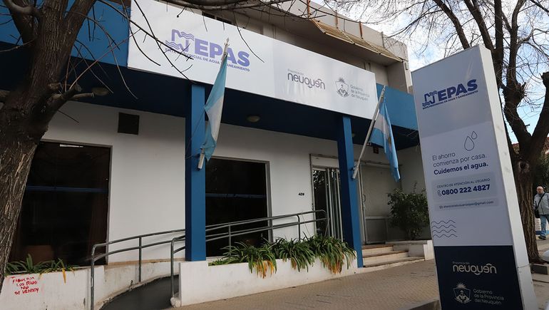 Ola de calor: neuquinos superan la media mundial en el consumo de agua potable