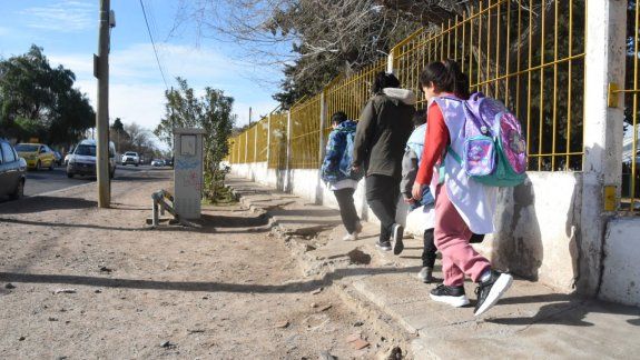 Llancafilo confirmó un regreso a clases sin problemas en Neuquén