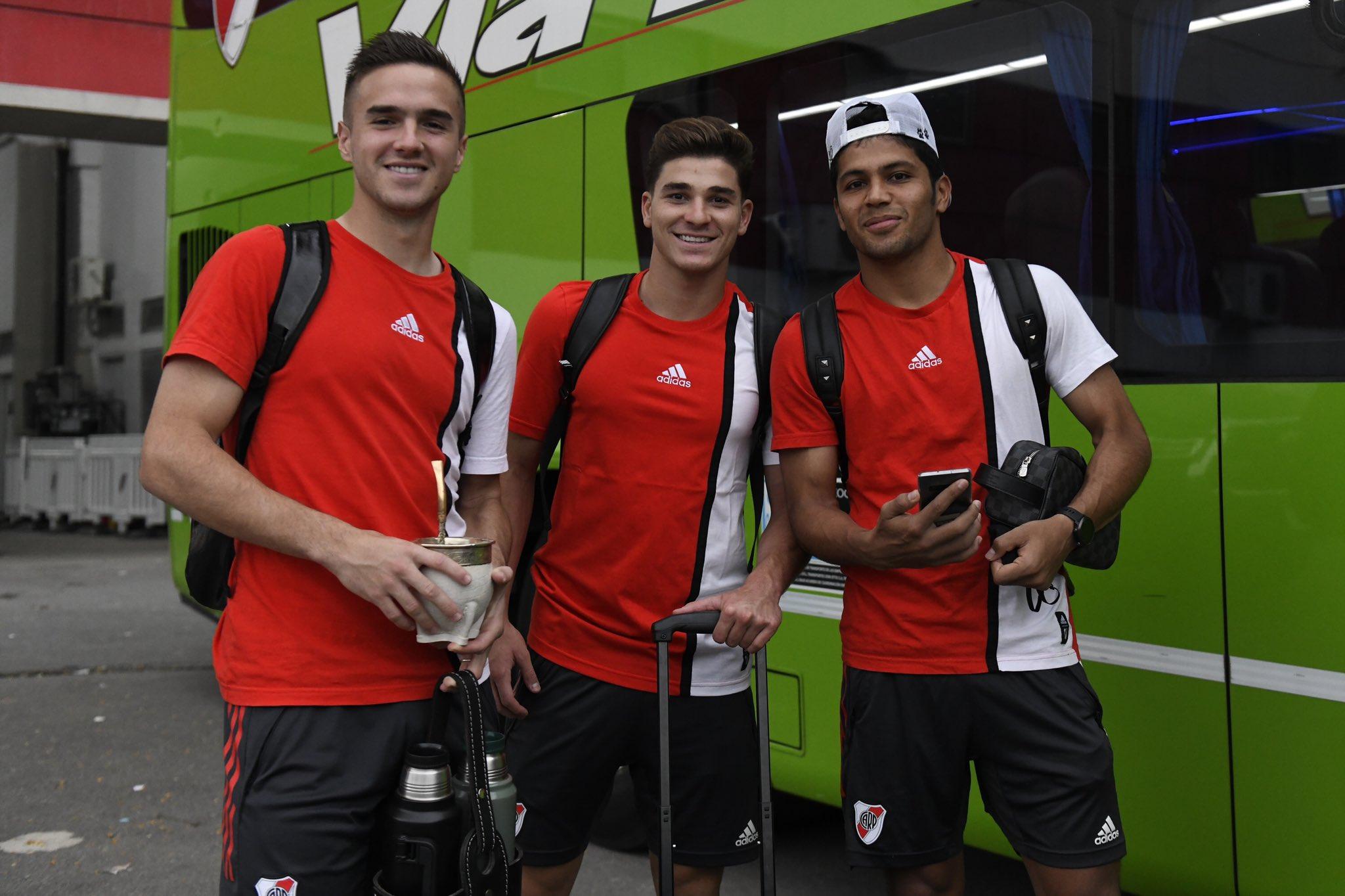 Palavecino, Álvarez y Rojas.