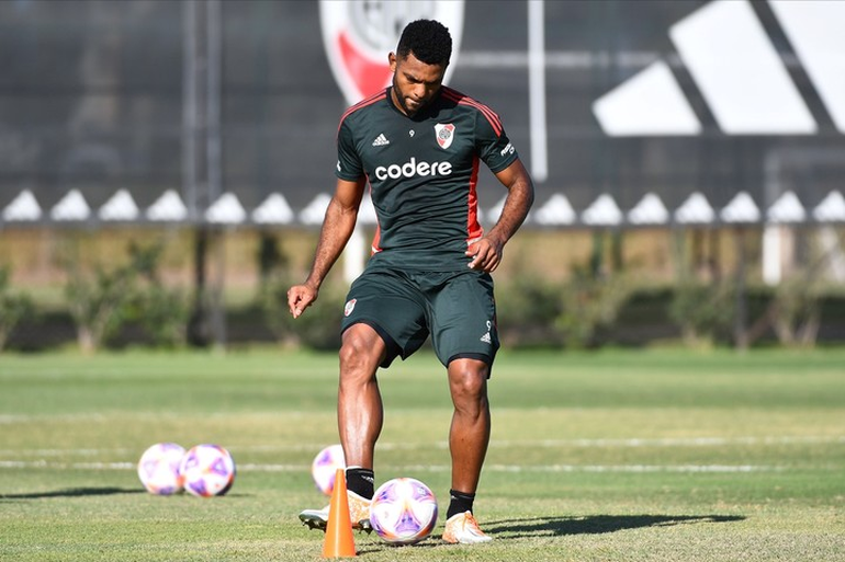 Borja se perdió el choque con Instituto por una sobrecarga Borja se perdió el choque con Instituto por una sobrecarga