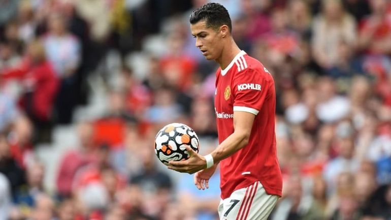 Cristiano Ronaldo podría abandonar el Manchester United a final de temporada en caso de que el equipo no se clasifique a la Champions League. 