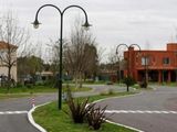 El Gobierno quitará los subsidios de luz y gas en los barrios privados y countries