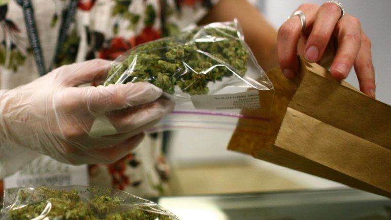 Uruguay sancionará a los hoteles que promuevan el turismo cannábico