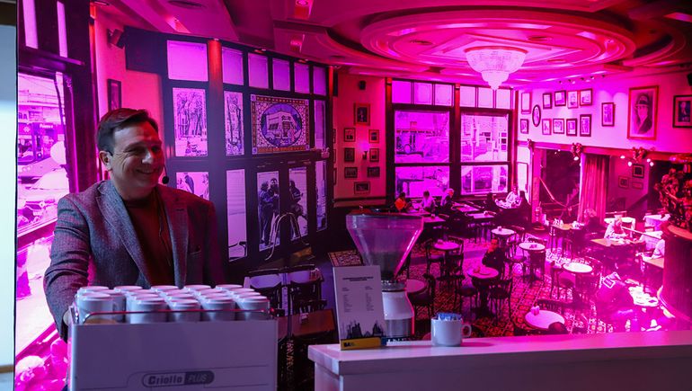 El café porteño, una costumbre que sigue marcando la identidad de Buenos Aires El café porteño, una costumbre que sigue marcando la identidad de Buenos Aires