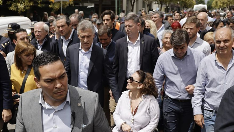 Fuerte repudio a la agresión de Mauricio Macri a un móvil de C5N