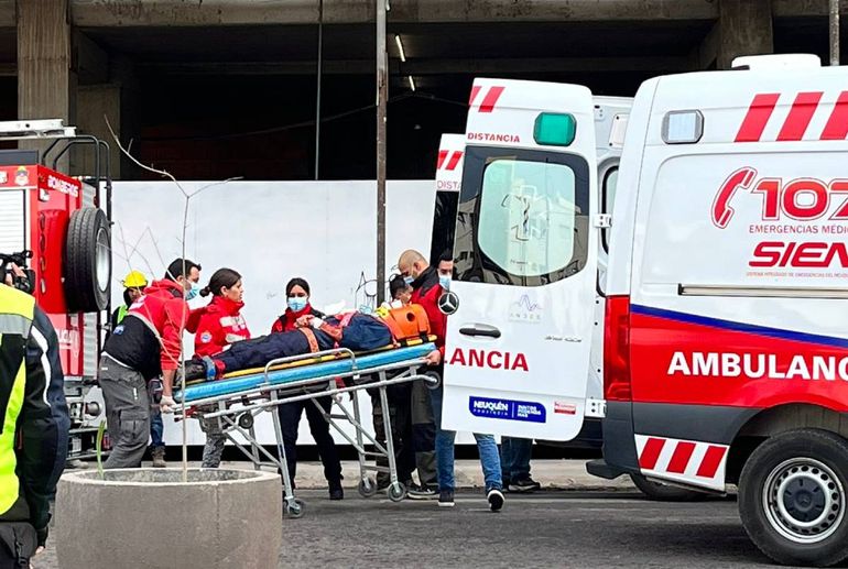 Ambulancias y gran operativo en plena Avenida: ¿qué pasó?