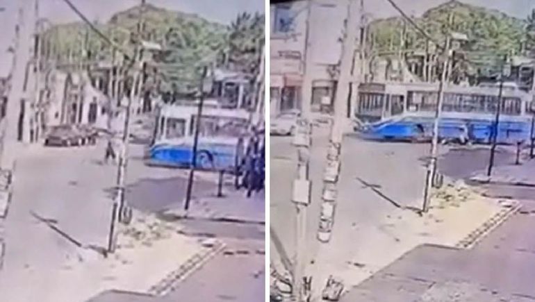 Imágen del momento en el que el dolectivero atropelló a la nene de 4 años.