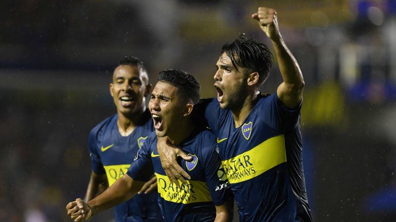Boca le ganó 4 a 0 a Wilstermann y se acomodó en la Copa