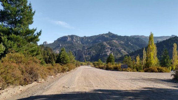 Neuquén: firman contratos para la pavimentación de rutas clave