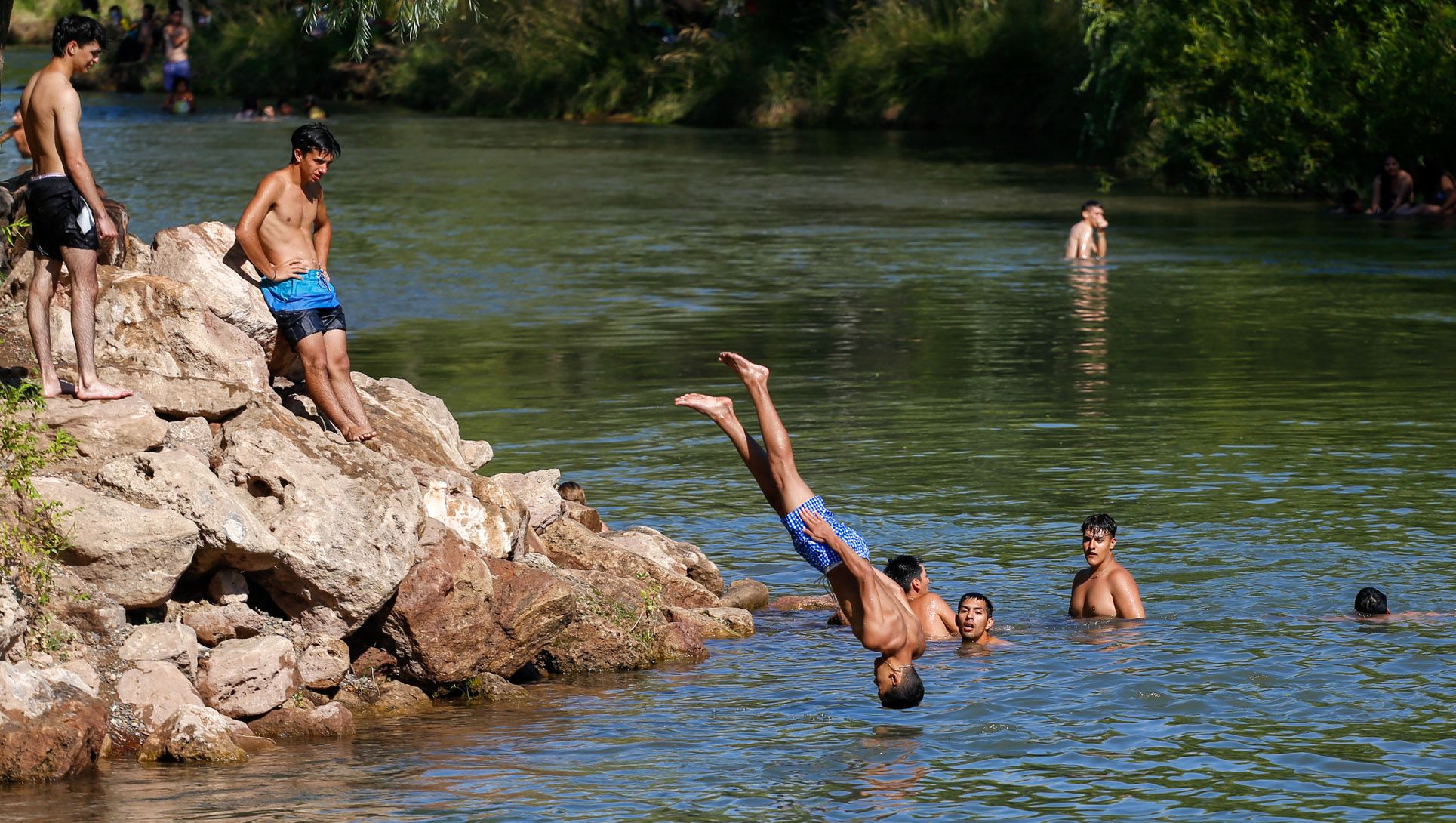 En lo que va del verano siete personas murieron ahogadas en ríos y lagos de la región