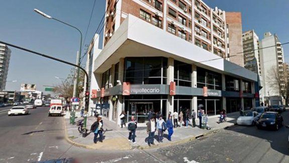 Fue en el momento en que recargaban el dinero del cajero automático.