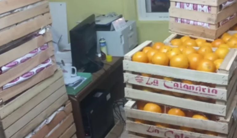Mercadería decomisada en Rawson tras un intento de coima. Mercadería decomisada en Rawson tras un intento de coima.
