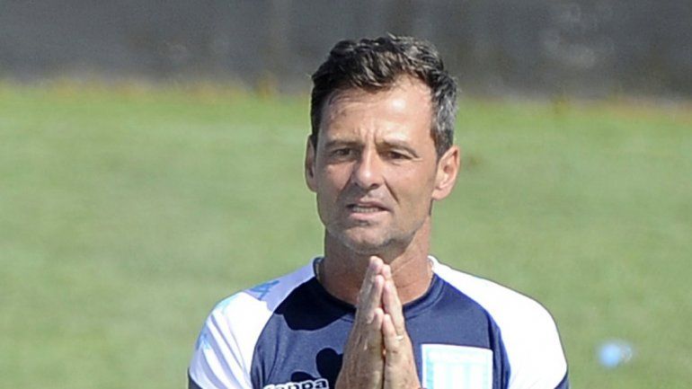 Cocca se la juega con los titulares frente al Decano en Tucumán.