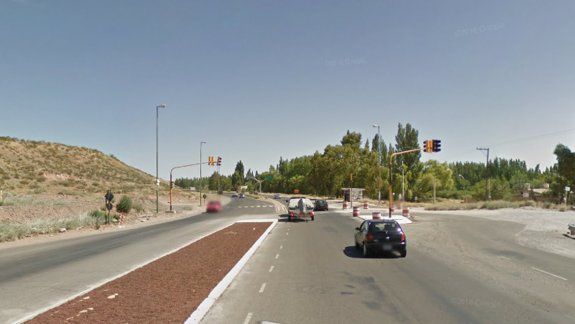 Venía tan borracho que se quedó dormido en el semáforo de Ruta 7