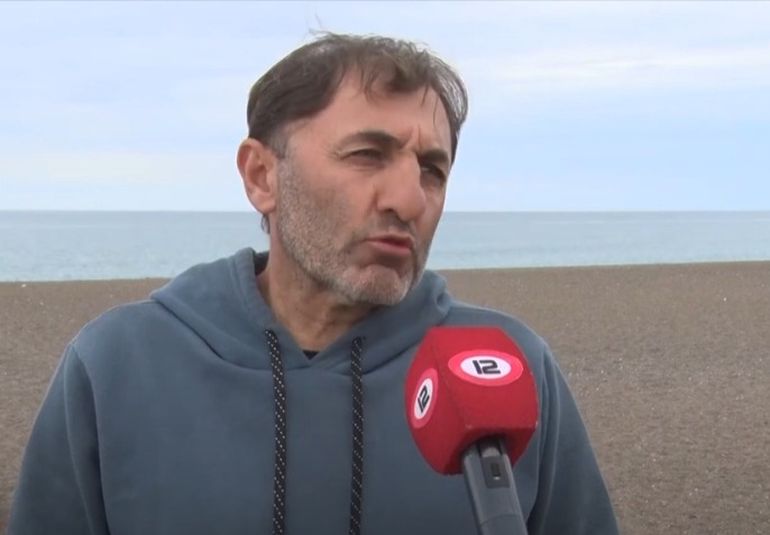 El especialista Héctor Casín explicó que nuevas colonias de lobos y elefantes marinos estarían atrayendo a las orcas a la zona de Playa Unión en busca de alimento. El especialista Héctor Casín explicó que nuevas colonias de lobos y elefantes marinos estarían atrayendo a las orcas a la zona de Playa Unión en busca de alimento.