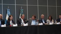es clave defender nuestros recursos naturales, neuquen y rio negro se unen en una cumbre en el domuyo
