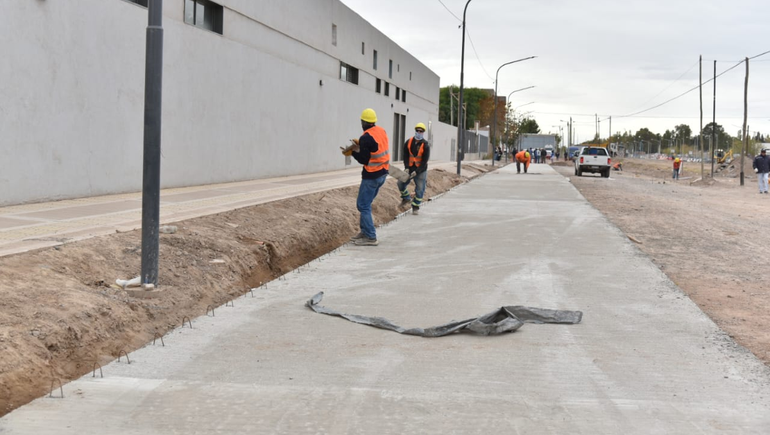 Tras las elecciones, Gaido reasumió y recorrió el corredor 12 de Septiembre