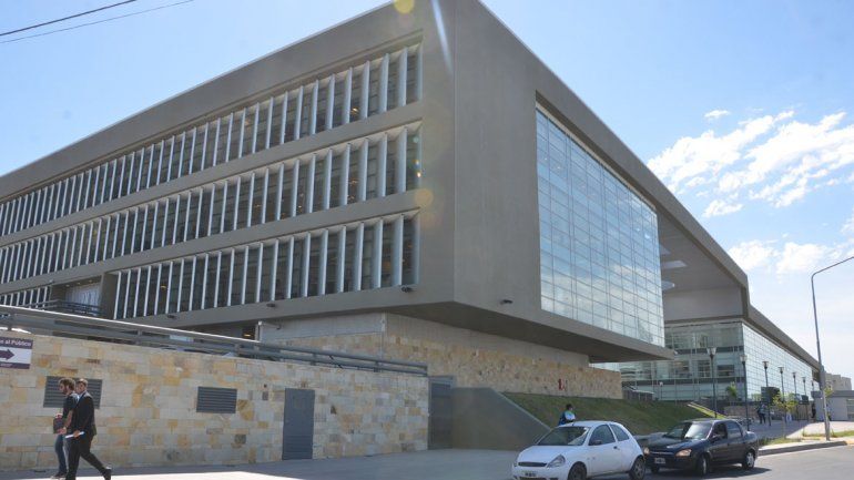 Chocó de atrás a dos motociclistas, mató a uno y no va preso