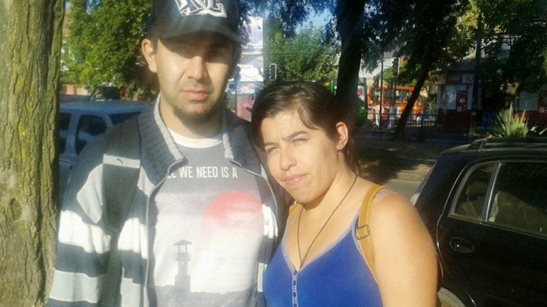 La pareja de Plottier en Chile