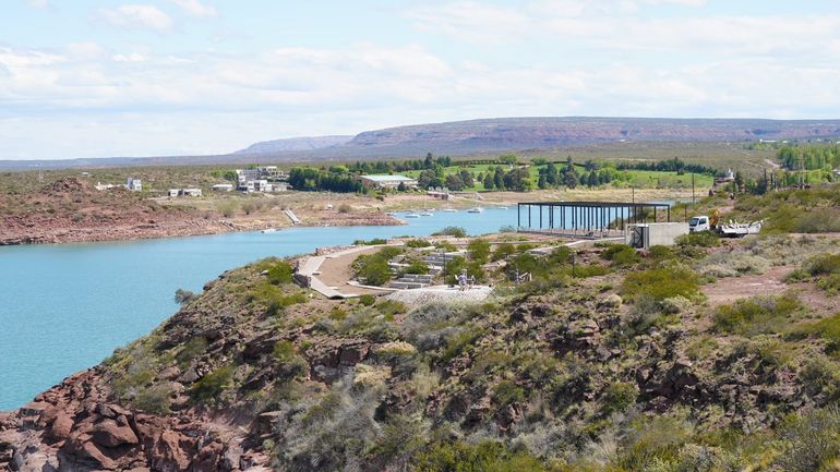 Así avanza el mirador de aves en El Chocón