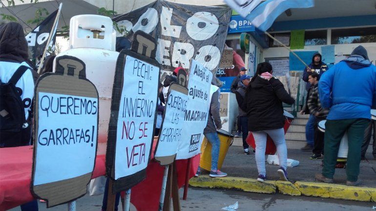 Se manifestaron contra el veto de Quiroga a la compra de garrafas sociales