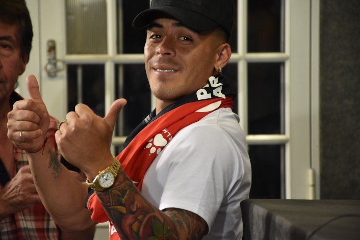 Brian Fernández sueña con Boca: Román me mandó un mensajito