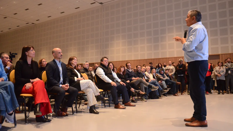 Con la certeza del primer lugar en una de las listas, La Neuquinidad anuncia a sus precandidatos
